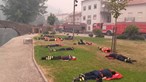 Foto de bombeiros exaustos torna-se viral