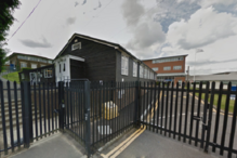 Girls, Hilary Burkett, Kent, educação, questões sociais