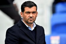 Sérgio Conceição prepara-se para sair do Nantes, onde vai deixar saudades 