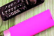 Telemóvel apreendido é do tamanho de isqueiro