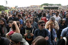 Milhares assistiram aos concertos na primeira noite do Primavera Sound 2017