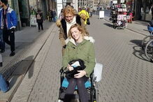 Emma Green, de 29 anos, sofre de Síndrome de Ehlers-Danlos