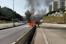 Carro ardeu na Calçada de Carriche