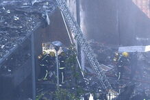 Edifício Grenfell, em Londres, ficou totalmente destruído