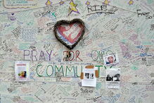 Homenagens às vítimas do incêndio na Torre Grenfell