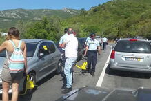 GNR tentou controlar o trânsito caótico na Arrábida