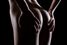 Natwaina Clark roubou dinheiro para fazer cirurgia plástica ao rabo