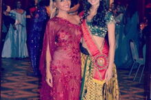 Cláudia Jacques deu que falar num vestido vermelho transparente