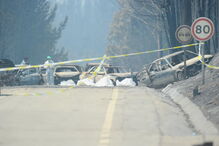 Muitos corpos foram encontrados dentro de carros. Vítimas tentavam fugir quando foram cercadas pelo fogo em Pedrógão Grande
