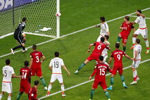 Golo do empate do México contra Portugal chegou nos descontos