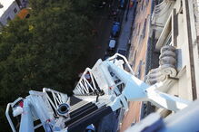 Imagens dos Sapadores mostram a grua acidentada em Lisboa