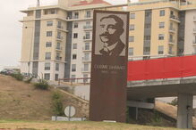 Monumento a Cosme Damião junto ao Estádio da Luz foi vandalizado