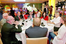 Presidente do clube encarnado sentou-se à mesa com os representantes de alguns partidos políticos, num encontro que se realiza anualmente na Luz