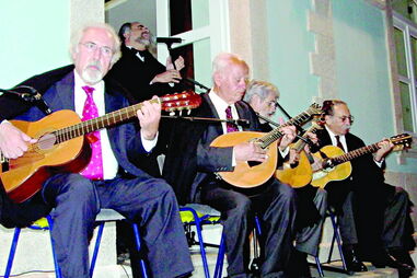 Durval Moreirinhas (à esq.) deu um novo brilho à canção que imortalizou a cidade dos estudantes   