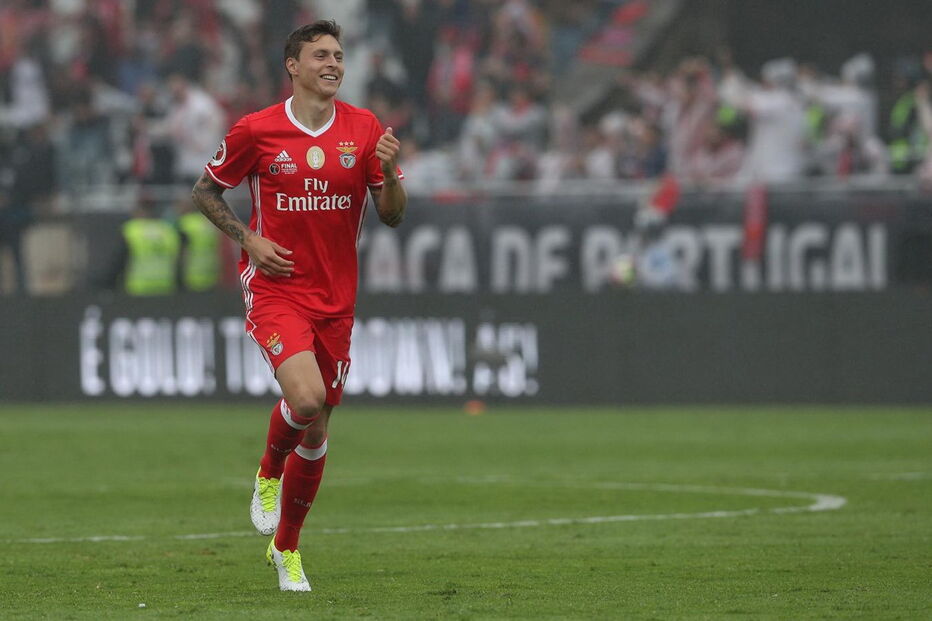Victor Lindelöf tem brilhado como defesa no Benfica