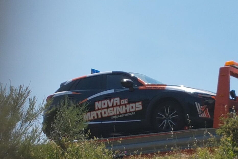 Carro roubado foi encontrado na A24