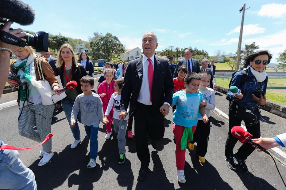 Marcelo esteve ontem na ilha Terceira. Hoje visita o Pico