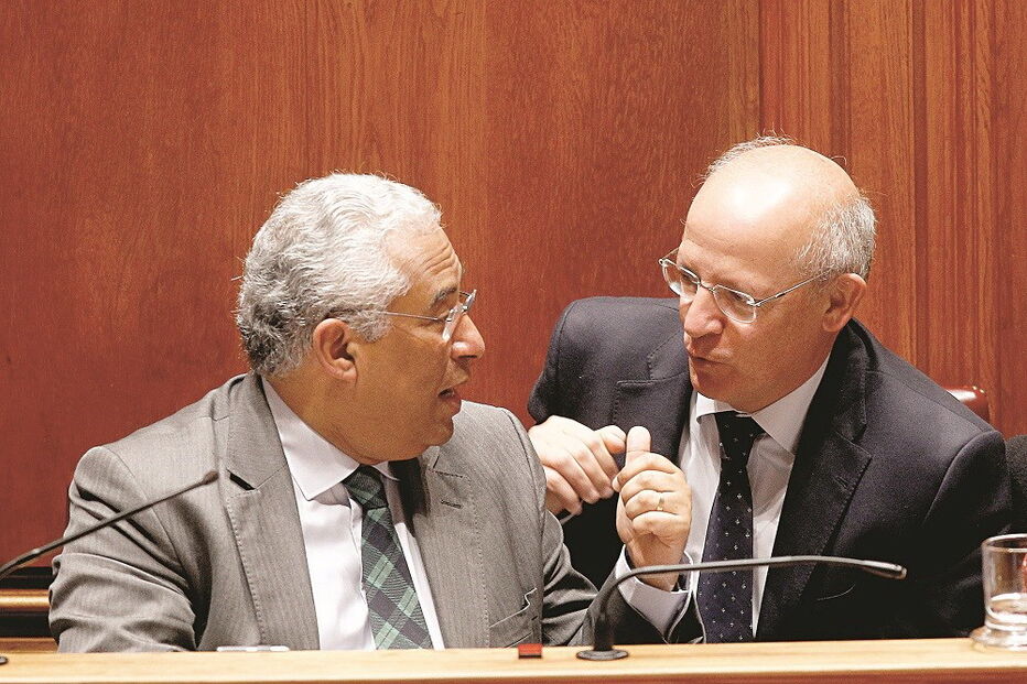 Costa está em silêncio e Santos Silva elogia embaixador