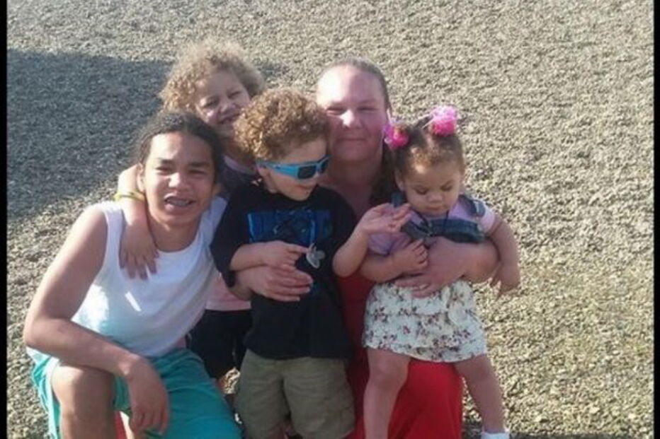 Shannon Macleod morreu, mas os médicos conseguiram salvar-lhe o sétimo filho, Joseph