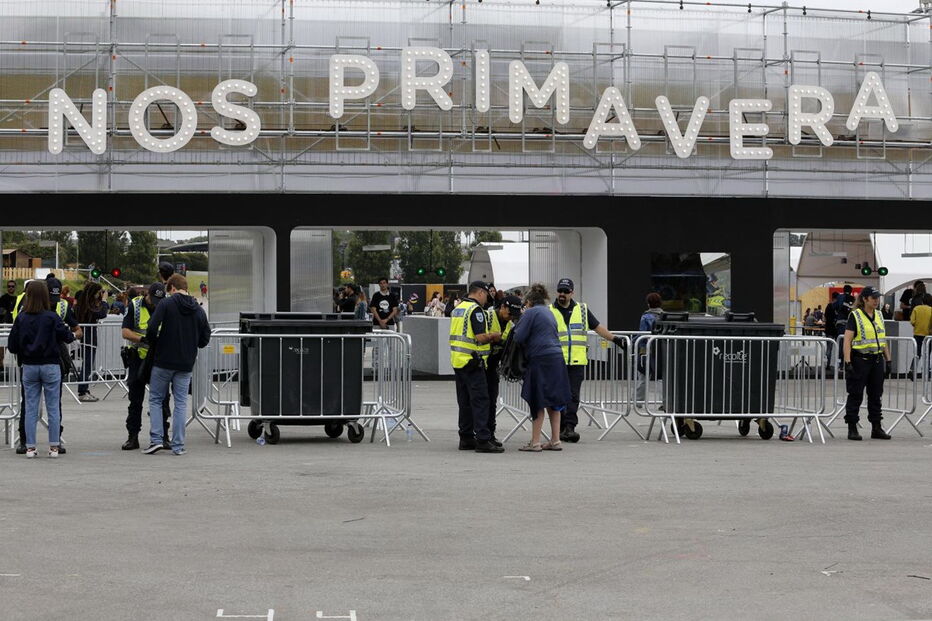 Milhares assistiram aos concertos na primeira noite do Primavera Sound 2017