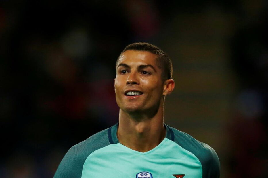 Cristiano Ronaldo, CR7, atleta, futebol, desporto