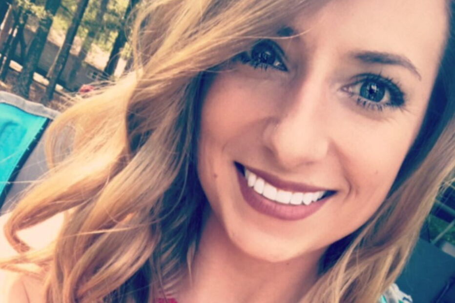 professora, Erin McAuliffe, Rocky Mount Preparatory, Estados Unidos, Carolina do Norte, educação, presa, demitida, sexo, alunos, menores, adolescentes, matemática