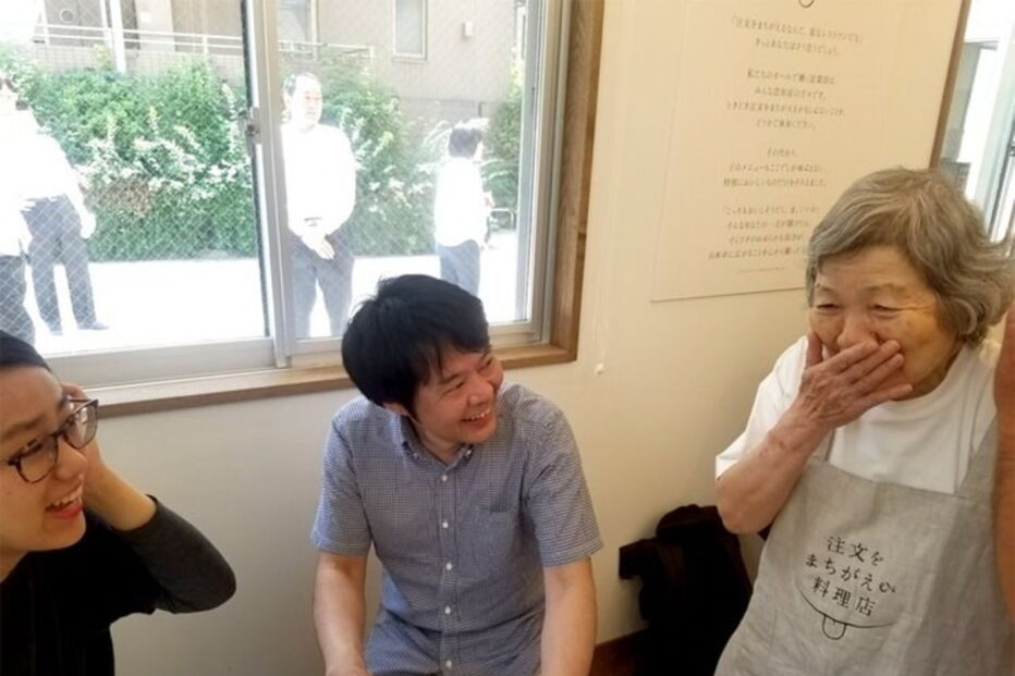 No Restaurante dos Pedidos Errados o prato principal é a boa disposição dos empregados