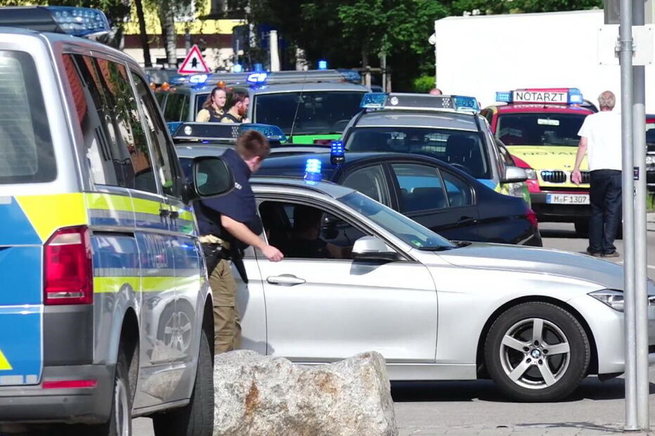 Polícia montou grande operação junto à estação de metro onde aconteceu o tiroteio