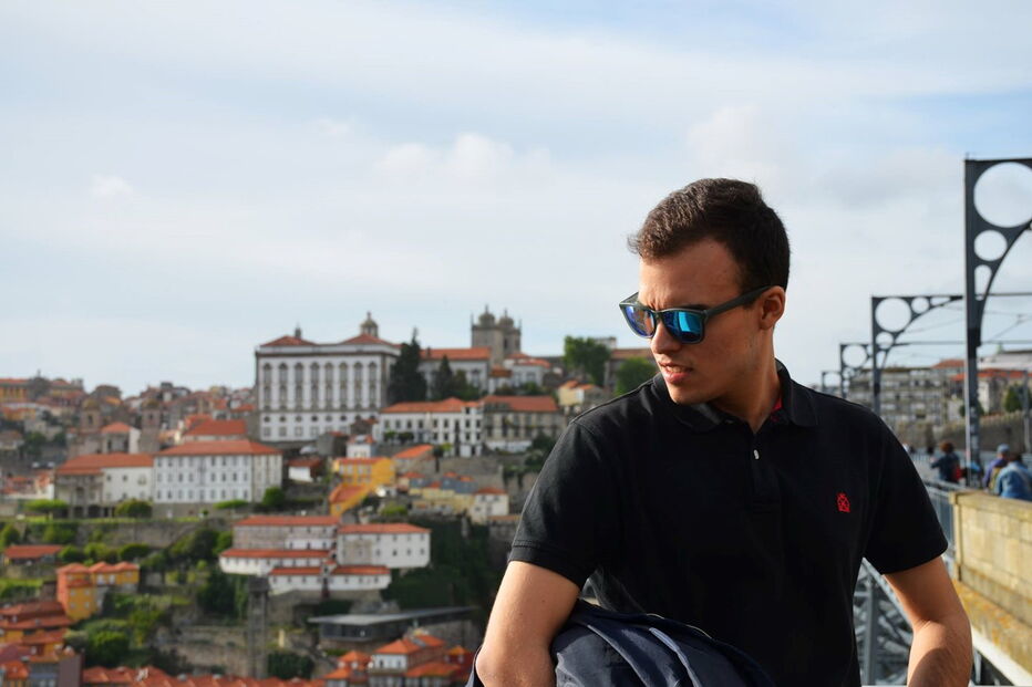 Francisco Ramos, de 20 anos, é músico e está a estudar na Royal Academy of Music. É natural do Funchal