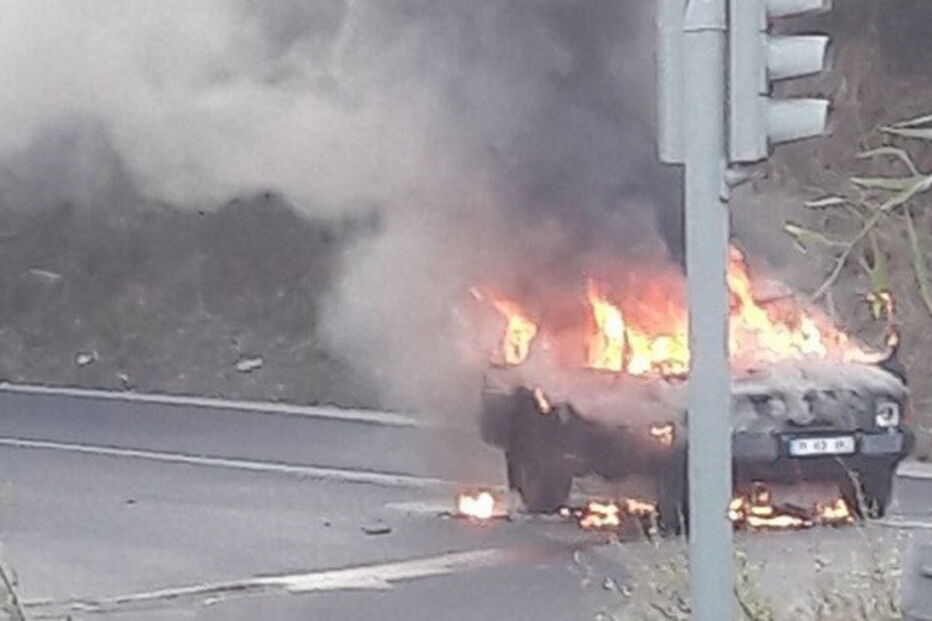 carro arde, Av. Ceuta