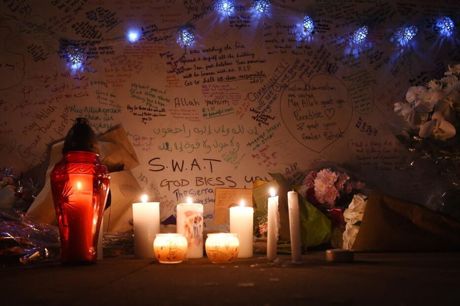 Em Londres multiplicam-se as homenagens e os pedidos de ajuda para localizar vítimas