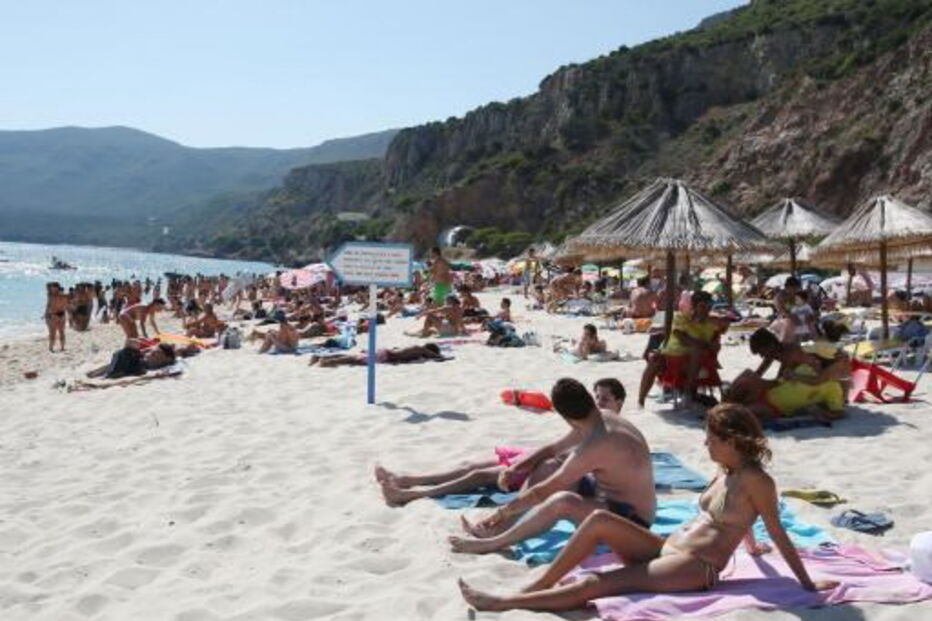 A praia da Figueirinha é uma das mais procuradas da Arrábida