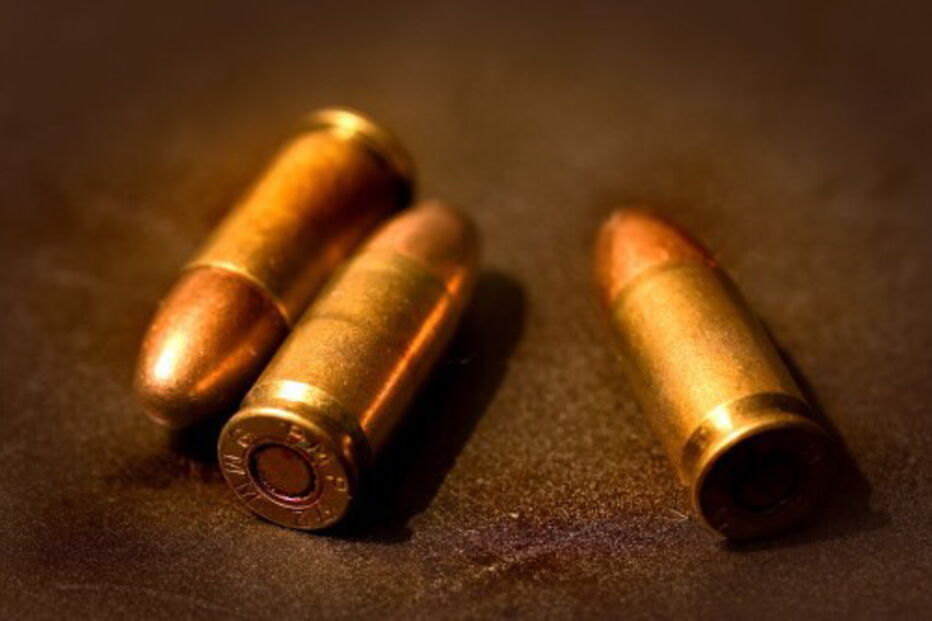 Baleado, balas, tiros, xxx