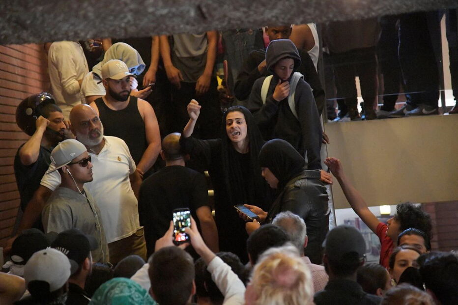 Manifestantes exigem verdade sobre todas as vítimas do incêndio na torre Grenfell