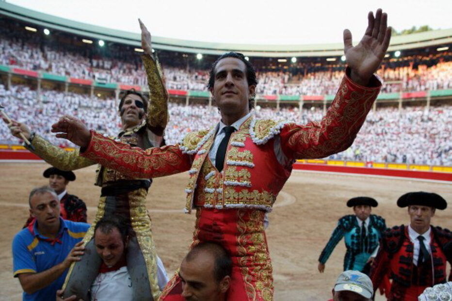 Ivan Fandiño, tourada, toureiro, França, praça, espanhol, cornada