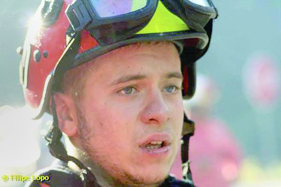 O bombeiro Fernando Tomé (filho)