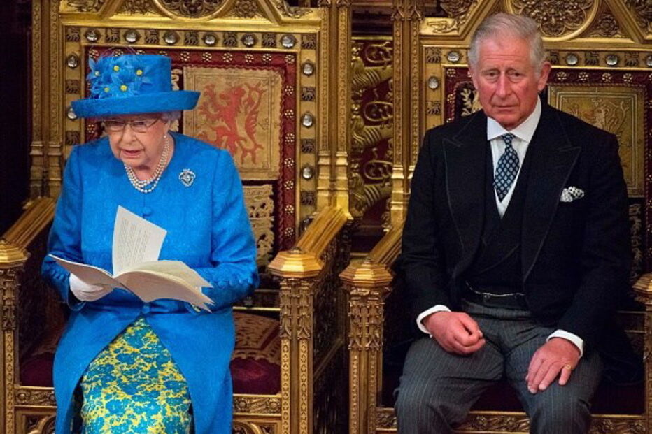 Discurso da Rainha Isabel II simboliza a abertura oficial do Parlamento