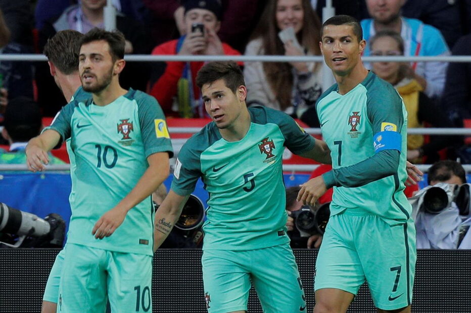 Seleção celebra primeiro golo de Portugal