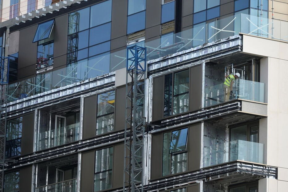 Prédios de luxo em Kensington vão alojar vítimas do fogo de Londres