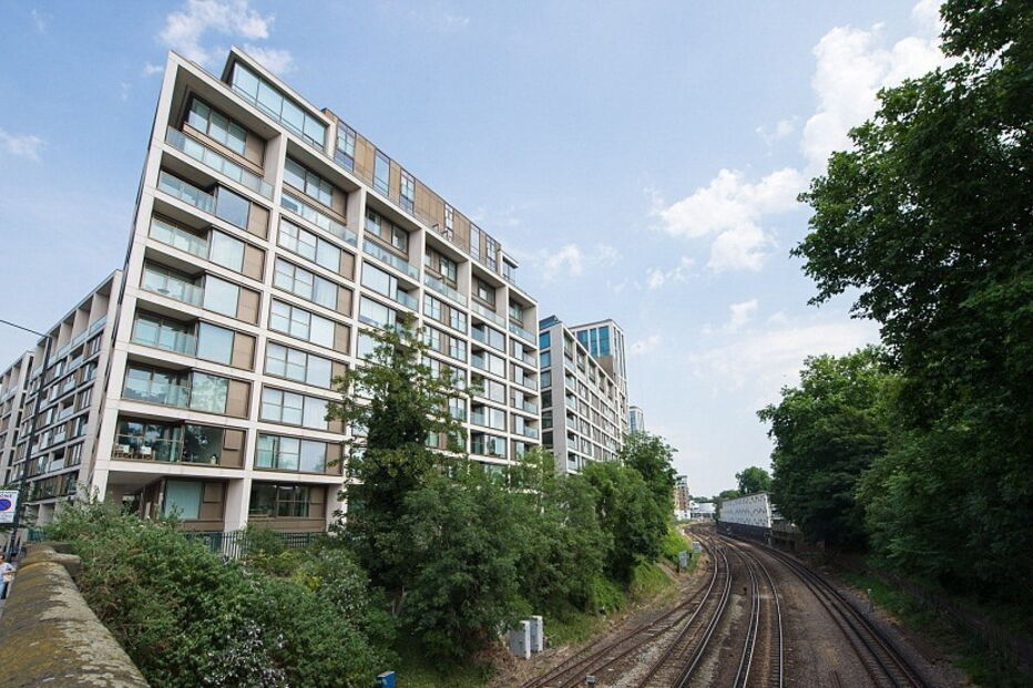 Prédios de luxo em Kensington vão alojar vítimas do fogo de Londres