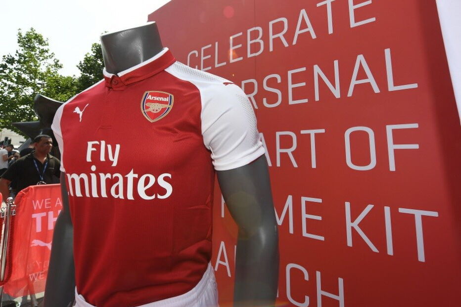 Arsenal-Home-Kit-2017-2018