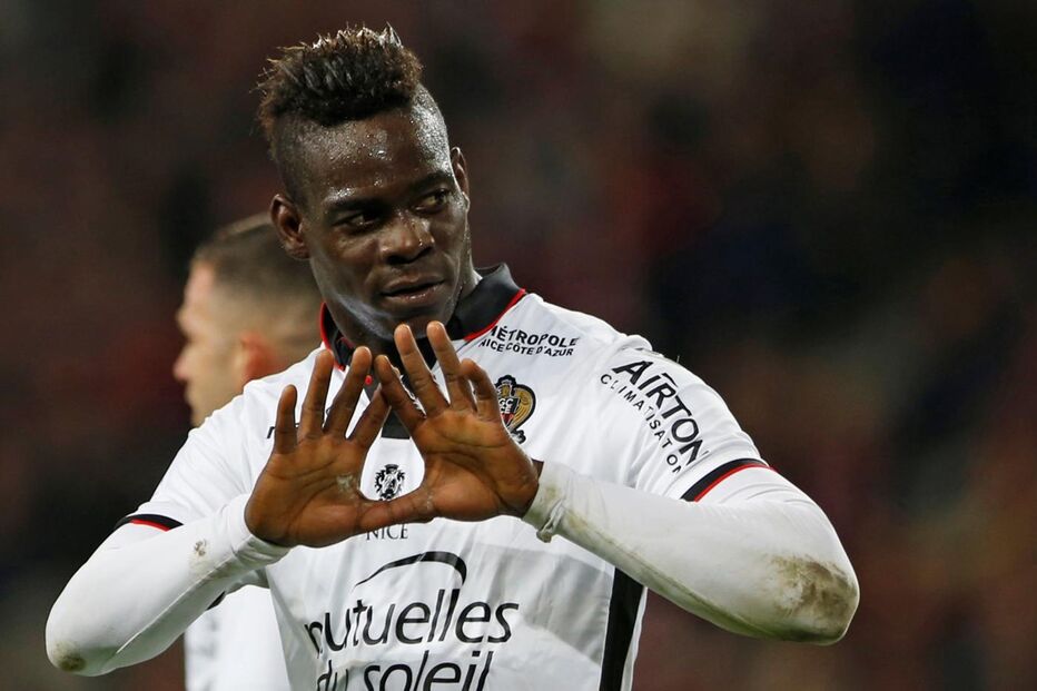 Balotelli negoceia com o Nice para continuar no clube
