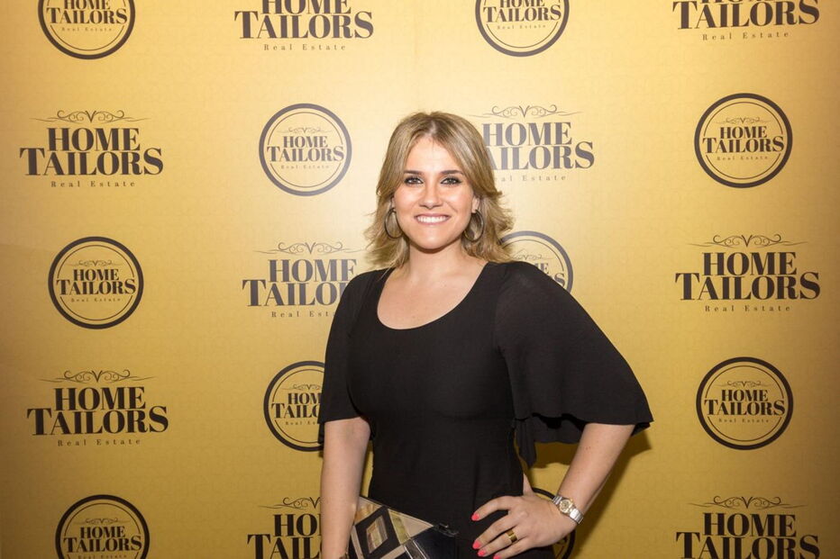 Cláudia Dias Gomes tem melhorado a imagem. Agora está mais magra e pintou o cabelo de louro