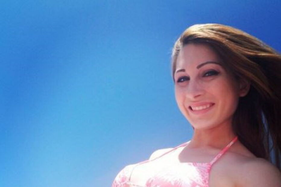 Nina Skye foi despedida do emprego como educadora de infância depois de se recusar a abandonar a carreira de atriz porno