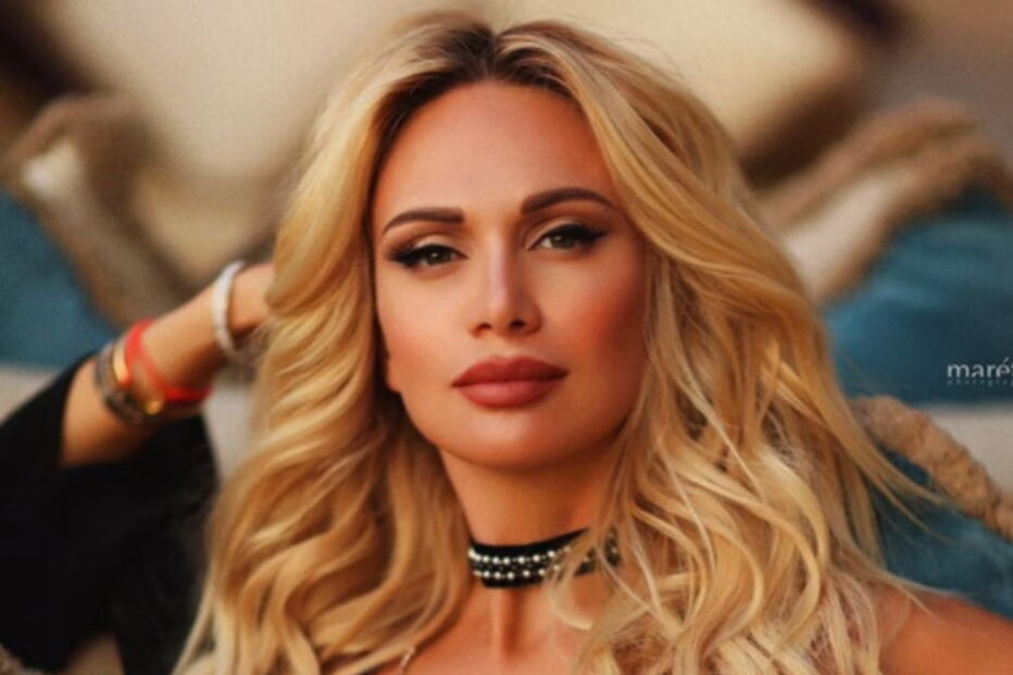 Victoria Lopyreva, Taça das Confederações, Rússia, Mundial, beldade