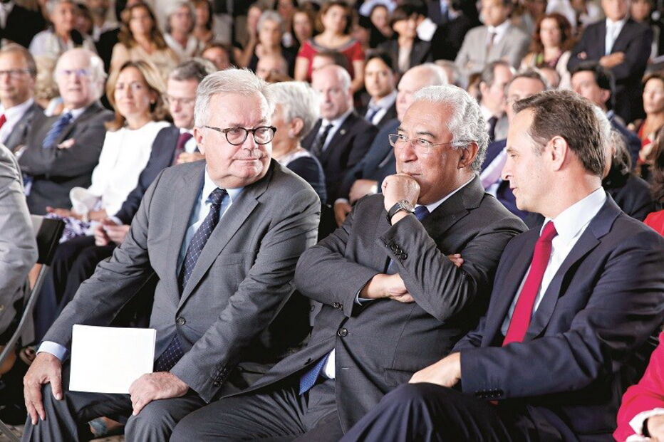 Luís Castro Mendes, ministro da Cultura, e António Costa, primeiro-ministro, estarão a par das negociações 