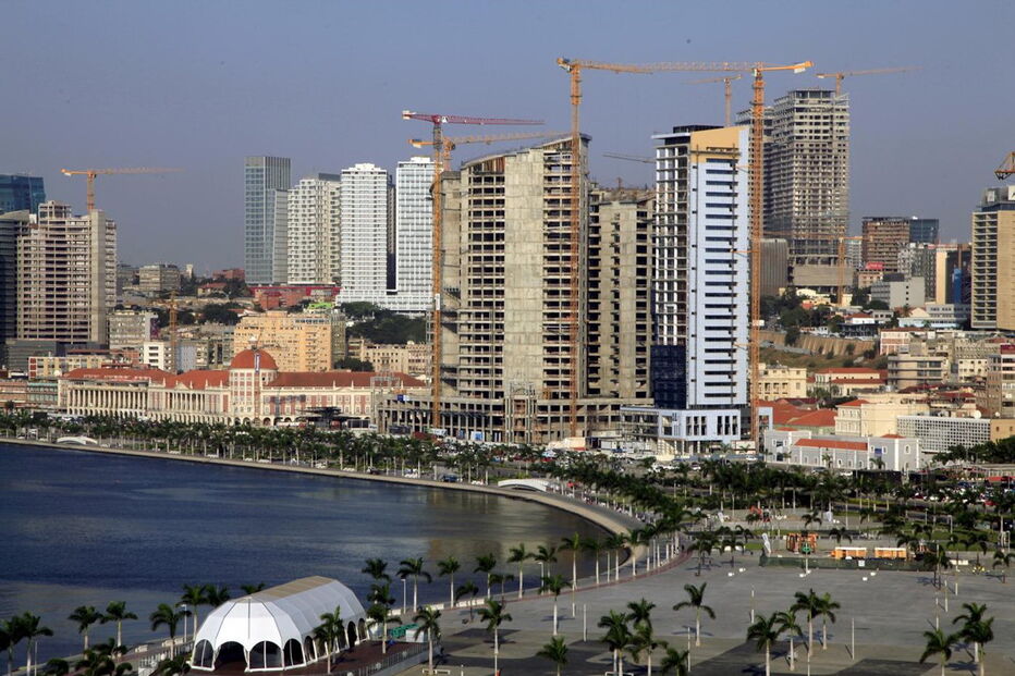 Baía de Luanda, Angola