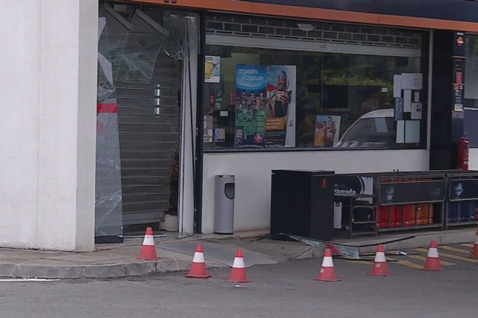 Bomba de gasolina atacada em Espinho