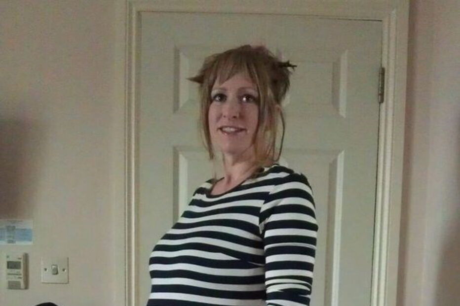 Lucinda sempre teve dores de cabeça ligeiras após o orgasmo mas achava que era 