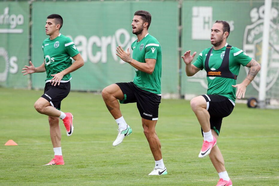Plantel do Sporting, muito incompleto, regressou ontem ao trabalho   